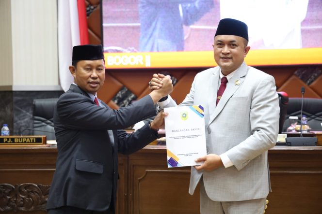 
					Ketua DPRD Kabupaten Bogor Gelar Paripurna Penyampaian Raperda RPJPD 2025-2045