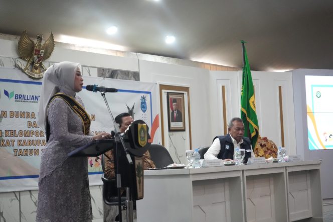 
					Bunda Pendidikan Anak Usia Dini (PAUD) Kabupaten Bogor, Siti Chomzah Asmawa. ist