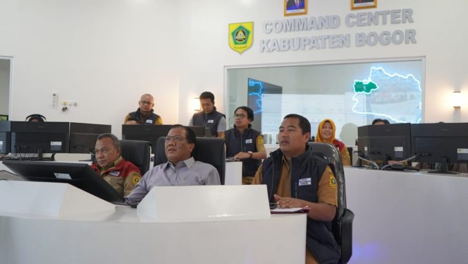 
					Pj Sekda Kabupaten Bogor Pantau Pelaksanaan PPDB Online SDN dan SMPN Secara Daring