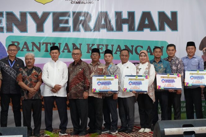 
					Pj Bupati Bogor Ingatkan Kades Manfaatkan Samisade untuk Kesejahteraan Masyarakat