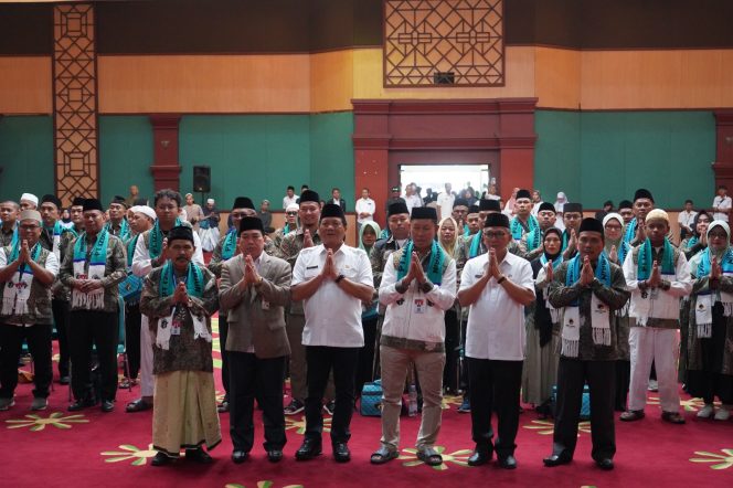 
					Pemkab Bogor Berangkatkan 60 Jamaah Umroh Pemenang Tegar Beriman Award 2024