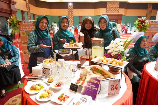 
					Pemkab Bogor Kolaborasi dengan TP-PKK Kabupaten Bogor Ajak Warga Kreatif Ciptakan Menu Sehat
