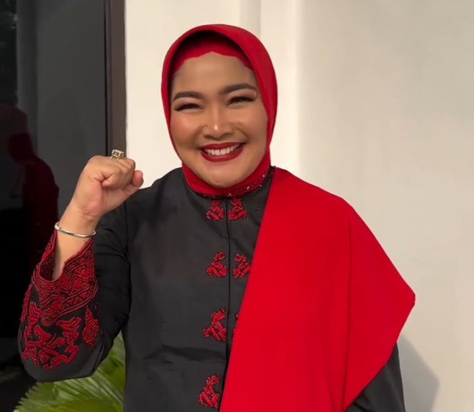 
					Sintha Dec Checawaty Ketua KADIN: Selamat Atas Dilantiknya Pimpinan dan Ketua Komisi di DPRD Kabupaten Bogor Periode 2024-2029