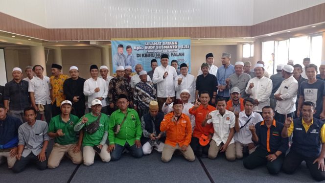 
					Program Sangat Realistis, 36 Yayasan KBIH Kabupaten Bogor Dukung Cabup Rudy Susmanto di Pilkada 2024