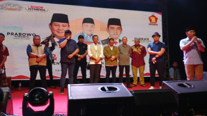 
					Meneteskan Air Mata, Cabup Rudy Susmanto Ucapkan Terima Kasih kepada Masyarakat Kabupaten Bogor