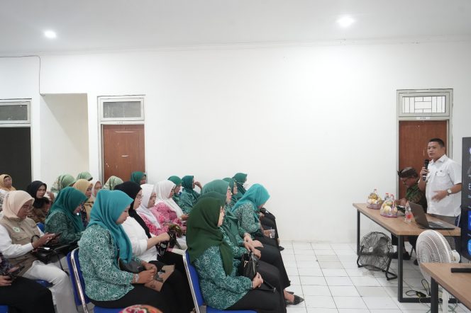 
					Cegah Stigma dan Diskriminasi Penyintas TB-HIV, Pemcam Tamansari Libatkan Tokoh Agama dan Masyarakat
