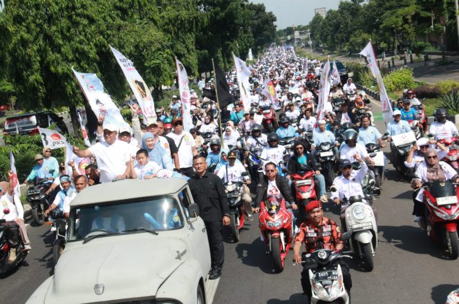 
					5 Ribu Lebih Relawan Arak Cabup Bogor Rudy Susmanto Menuju Kampanye Akbar di Sentul