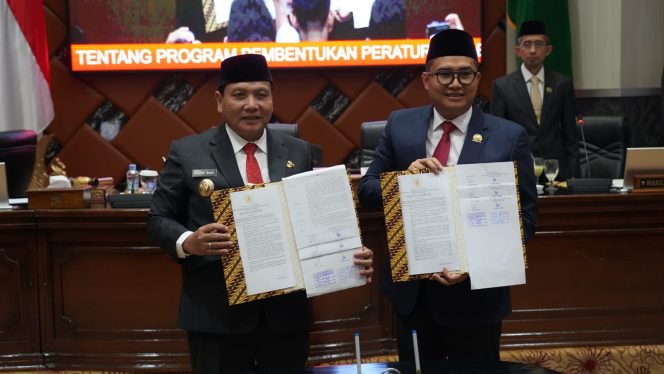 
					Pemkab Bogor dan DPRD Tetapkan Raperda dan Perda Baru, Sayaga Wisata Dapat Penyertaan Modal