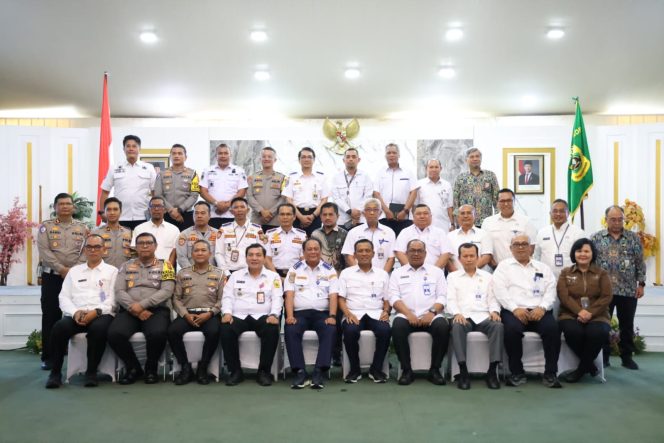 
					Pj Bupati Bogor dan Wamenhub Bahas Penanganan Kemacetan Puncak