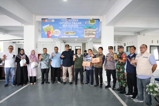 
					Sekda Ajat Tinjau Opadi di Caringin, Pastikan Stabilitas Harga Jelang Nataru 2024