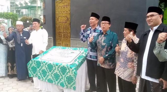
					Dirjen PHU Kemenag Resmikan Miniatur Ka’bah Yayasan Haji Agus Salim di Laladon
