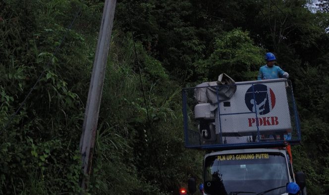 
					PLN Gunung Putri Turunkan Tim PDKB Bantu Percepatan Pemulihan Listrik Pasca Bencana di Sukabumi 