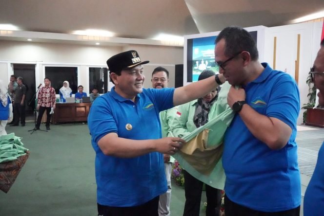 
					Pj Bupati Bogor Kukuhkan Badan Pengurus Geopark Halimun Salak, Sekda Ajat Jadi Ketua