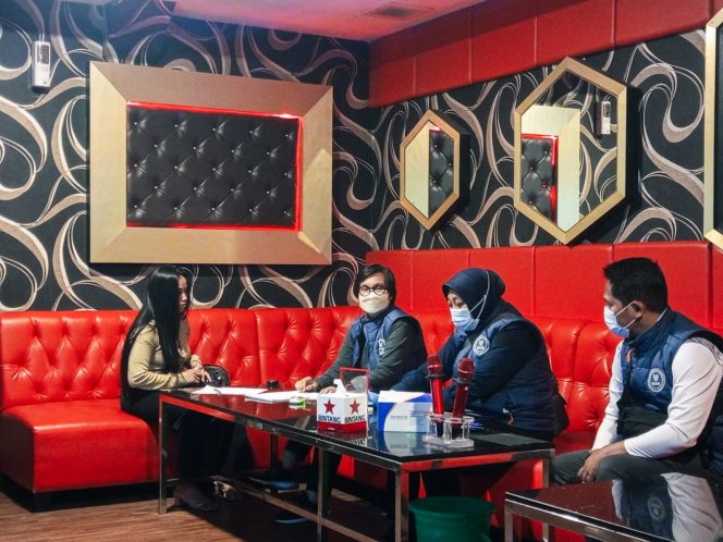 
					Jelang Nataru, BNNK Bogor Razia 6 Tempat Hiburan Malam