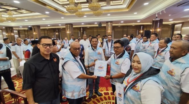 
					KOK 40 Kecamatan Dikukuhkan, Dechan: Akan Membantu KONI Menemukan Talenta Muda Calon Atlet Andalan Kabupaten Bogor