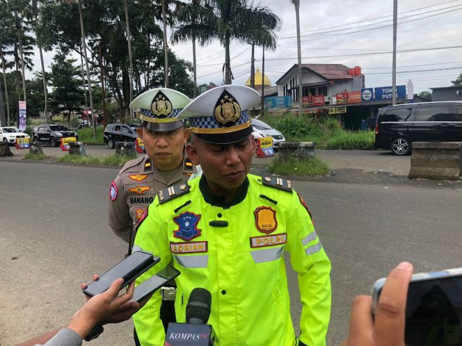 
					Libur Natal, Kawasan Puncak Bogor Dipadati Puluhan Ribu Kendaraan
