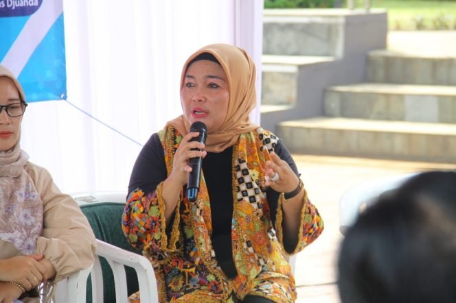 
					CREATOR: gd-jpeg v1.0 (using IJG JPEG v62), quality = 82?