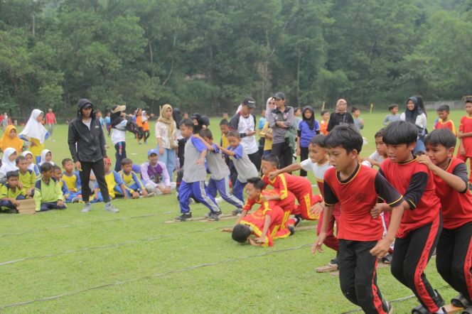 
					Dispora Kabupaten Bogor Programkan Invitasi Olahraga Tradisional Tingkat SD