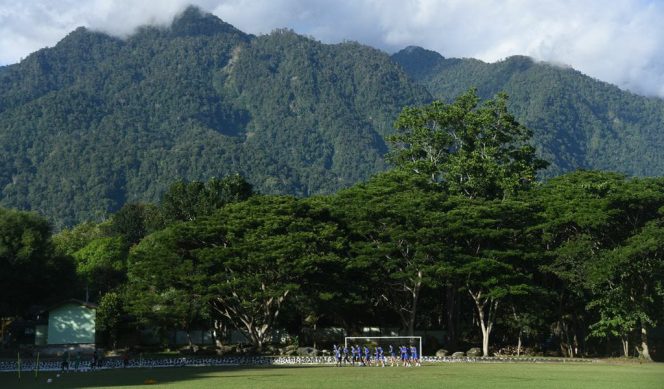 
					Jelang Lawan PSBS Biak, Skuad Persib Bandung Adaptasi Cuaca Jayapura