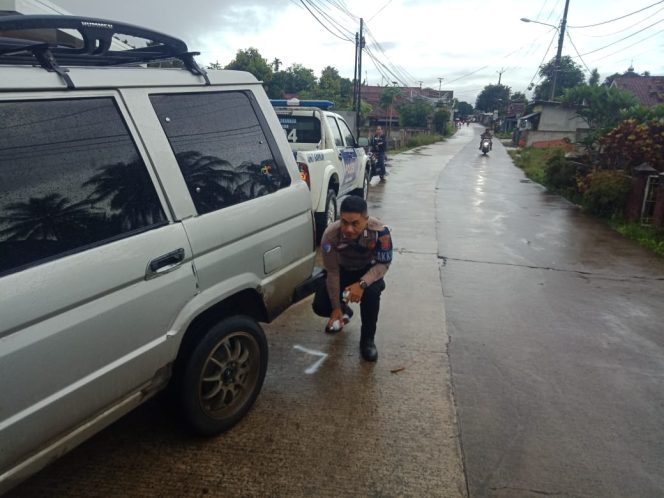
					Hantam Pagar Rumah di Jasinga, Sopir Minibus Kijang Tewas