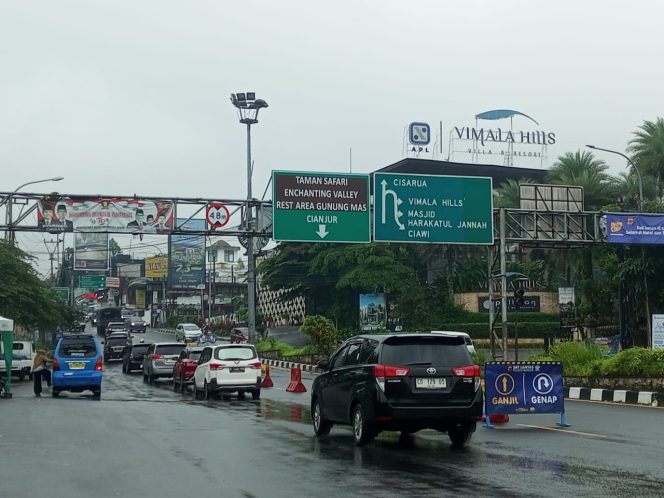 
					10 Ribu Kendaraan Padati Puncak Bogor di Hari Terakhir Libur Panjang