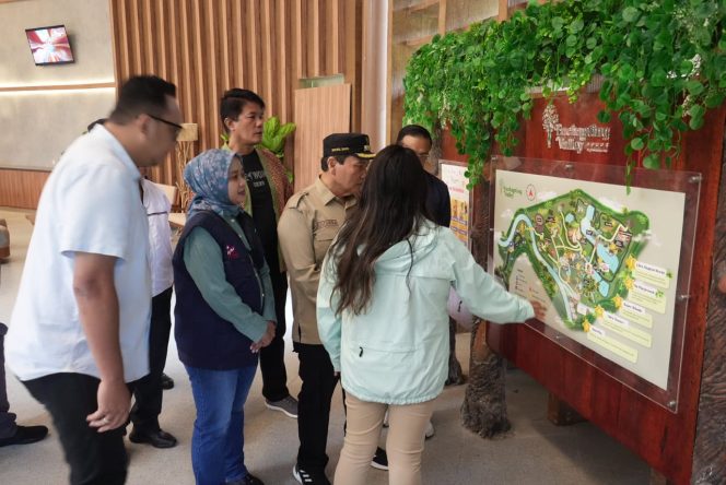 
					Dipadati Wisatawan, Pj Bupati Bogor Pantau Lokasi Wisata Puncak