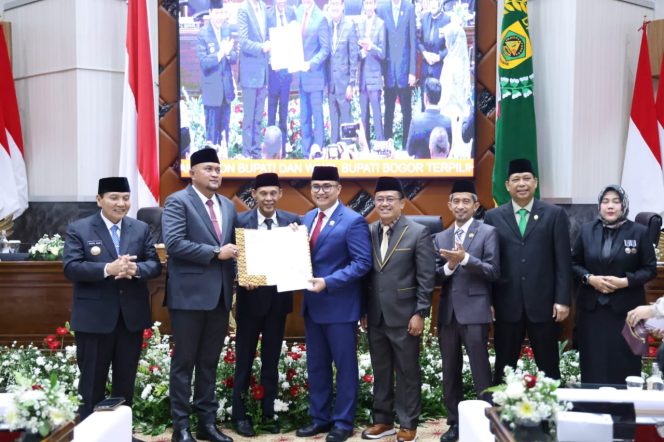 
					Bachril Bakri Siap Dukung Pelaksanaan Masa Transisi Pemerintahan kepada Bupati-Wakil Bupati Bogor Terpilih