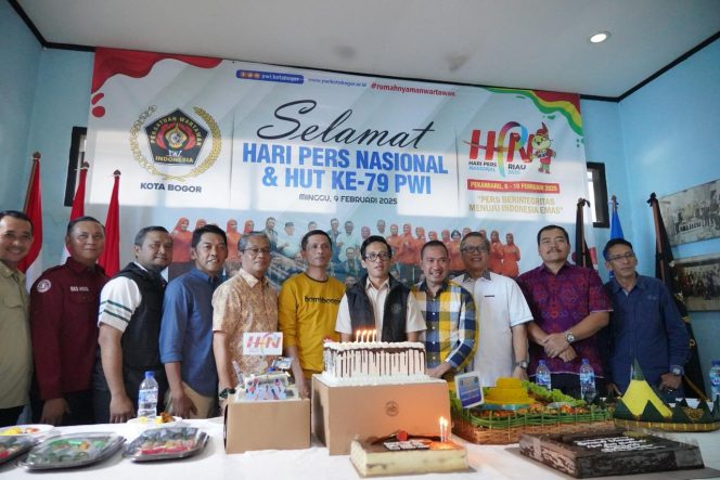 
					Perayaan HPN 2025 dan HUT PWI Ke-79 di PWI Kota Bogor Kompak Dihadiri Pimpinan dan Anggota DPRD