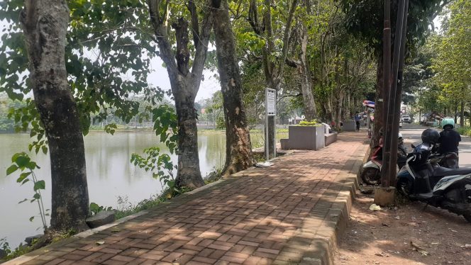 
					Bingung Cari Tempat untuk Ngabuburit Saat Puasa? Cobalah ke Situ Kemang