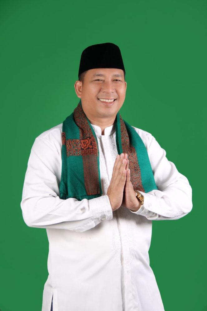 
					Selama Ramadhan 1446 H, Sukarelawan Junaidi Samsudin Bagikan Ratusan Takjil dan Makan Sahur