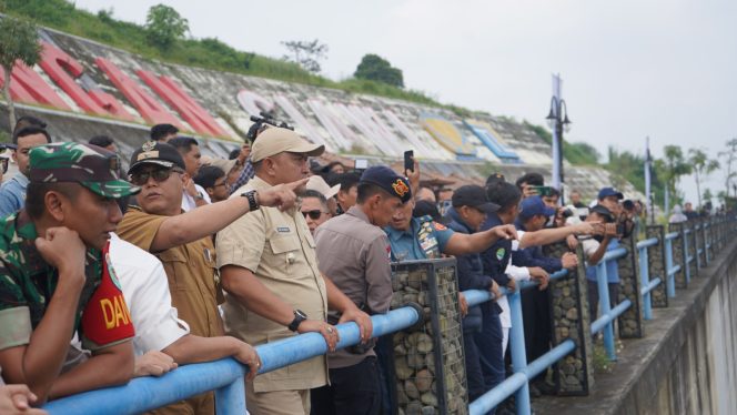 
					Bupati Rudy Susmanto Kolaborasi dengan Menteri LH dan Gubernur Jabar untuk Tangani Wilayah Rawan Bencana di Puncak Bogor