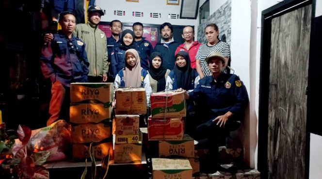 
					Katar Desa Ciburayut Serahkan Bantuan untuk Warga Terdampak Banjir Cisarua