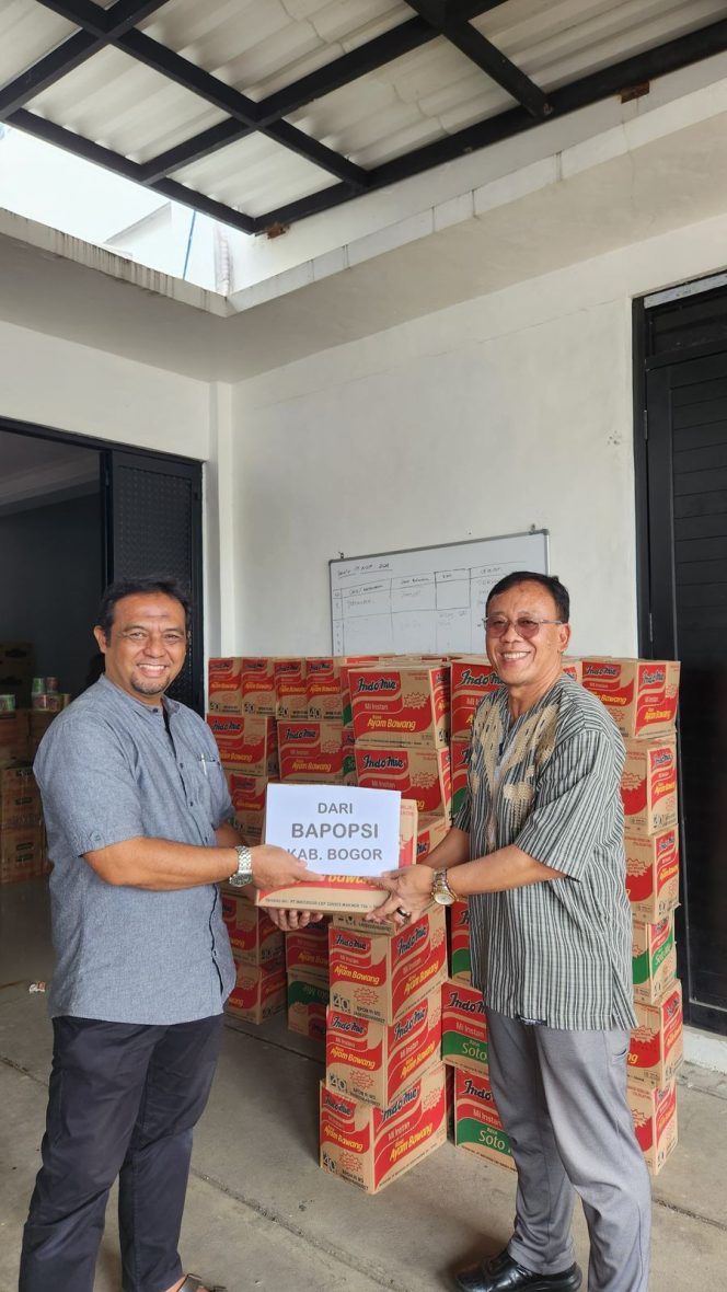 
					Bapopsi Kabupaten Bogor Salurkan Bantuan untuk Warga Terdampak Bencana
