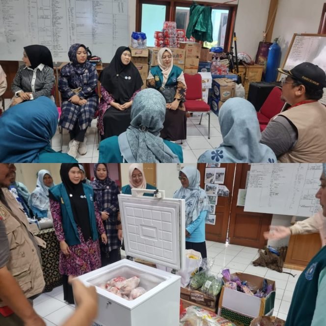 
					Ketua TP-PKK Kabupaten Bogor Eva Rudy Susmanto Tinjau Posko Korban Banjir Bojong Kulur, Lakukan Hal Ini