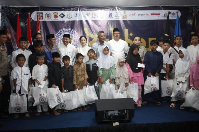 
					Istimewa! PWI Kota Bogor Santuni Ratusan Anak Yatim di Momen Bukber