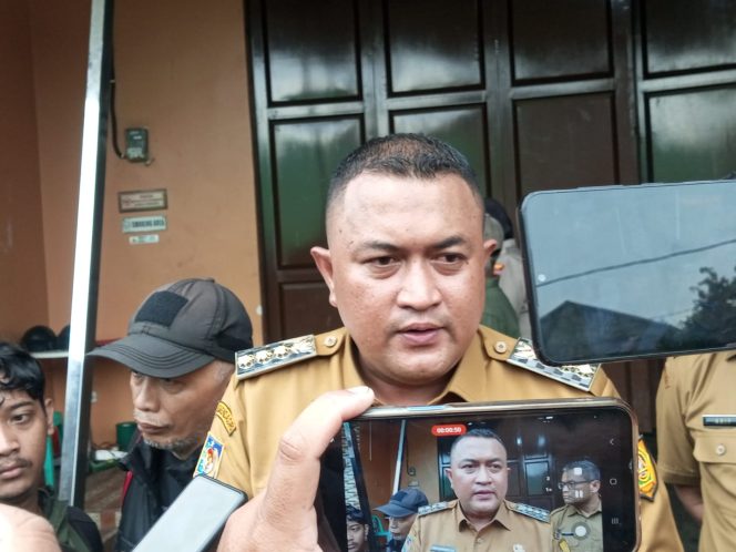 
					Pelebaran Jalur Alternatif Puncak Belum Bisa Terealisasi, Bupati Rudy Susmanto: Harus Berkomunikasi dengan Stakeholder Terkait