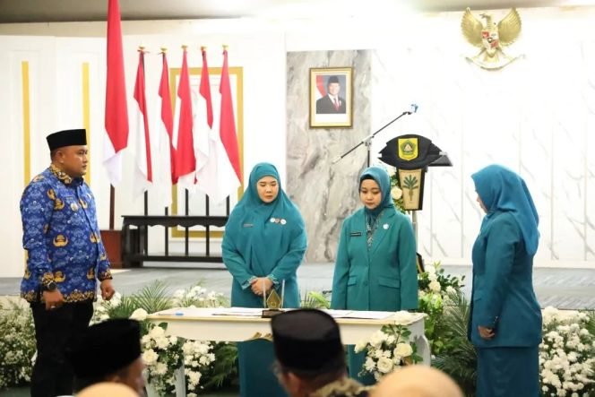 
					Lantik Pengurus TP-PKK Kabupaten Bogor, Rudy Susmanto Minta Segera Bergerak