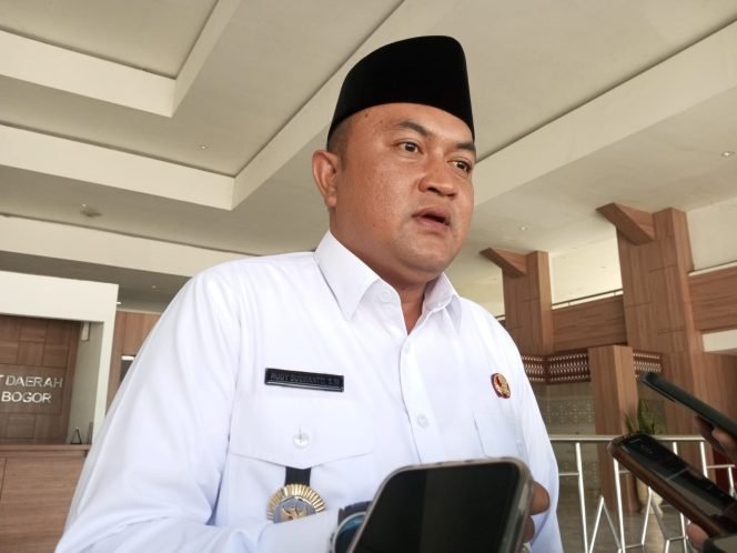 
					Bupati Rudy Susmanto Pilih Fokus Perbaikan Jalan Ketimbang Retreat Kades