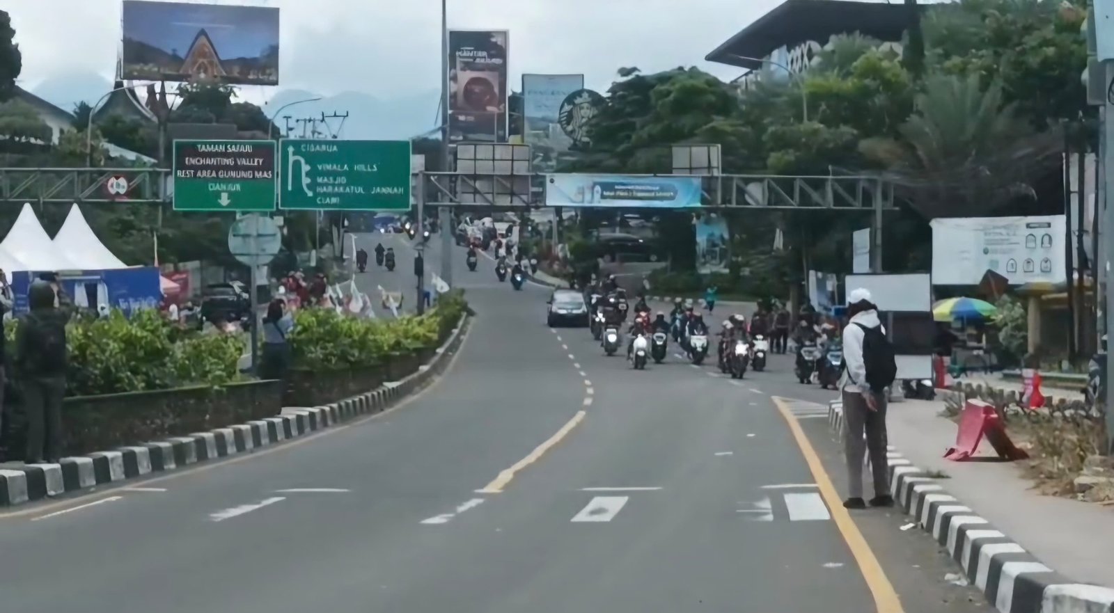 Urai Kemacetan, Polres Bogor Terapkan One Way dari Puncak Menuju Jakarta