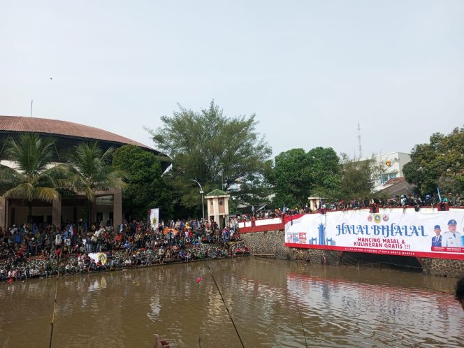 
					Ditebar Bupati Bogor Rudy Susmanto, Mancing Ikan 1 Ton Bersama KNPI dan Karang Taruna Kabupaten Bogor Diserbu Warga