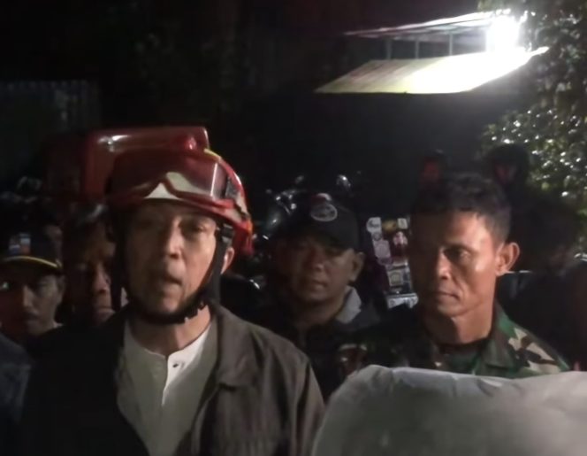
					Pabrik Garmen di Bojongkerta Terbakar, Dedie Rachim Turun Langsung ke Lokasi