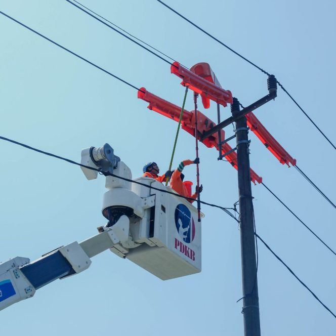 
					Pastikan Keselamatan Petugas, PLN UP3 Gunung Putri Komitmen Penerapan K3