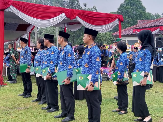 
					Lantik 3.676 PPPK dan CPNS, Bupati Rudy Susmanto Minta Jaga Integritas