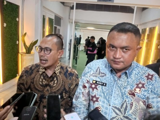 
					Cegah Permasalahan Hukum dan Tata Usaha Negara, Bupati Rudy Susmanto Teken MoU dengan Kejari
