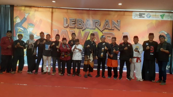 
					Herry Antasari Hadiri Hadiri “Lebaran Jawara” Kampung Silat Jampang, Ini Pesannya