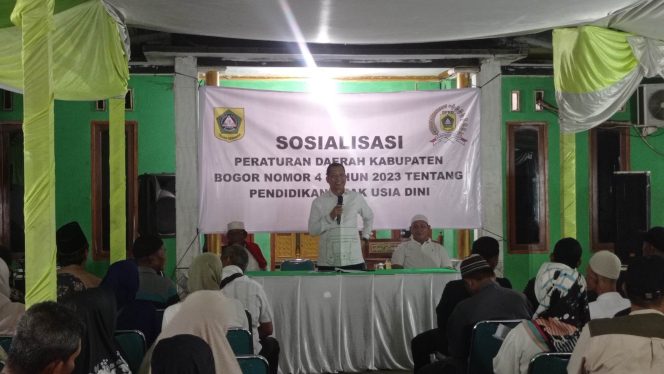 
					Wakil Ketua DPRD Junsam Sosialisasikan Perda Paud di Cileungsi