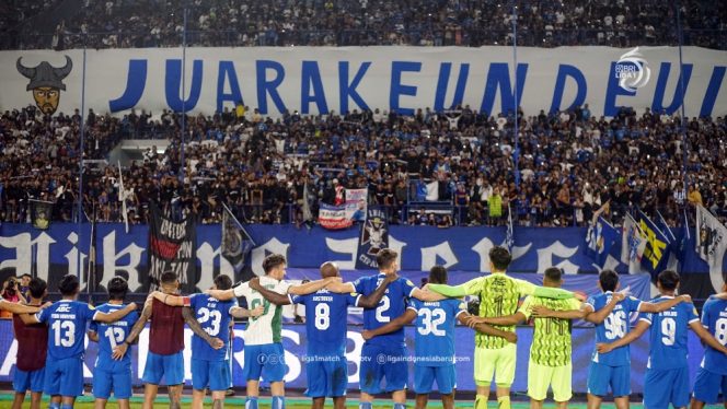 
					Para Pemain Persib Rayakan Sejarah Back To Back