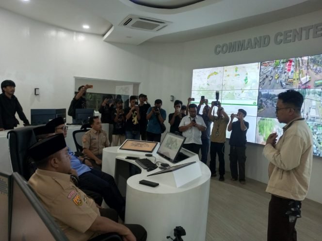 
					Layani Masyarakat dengan Prima, Bupati Rudy Susmanto Minta Command Center 112 Ditingkatkan