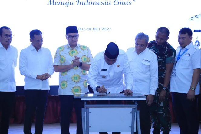 
					Bupati Rudy Susmanto Resmikan Rumah Keluarga Merah Putih, Ini Fungsinya