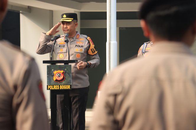 
					Kapolres Bogor Pimpin Apel Pengamanan Libur Panjang Waisak, Komitmen jaga Kamtibmas